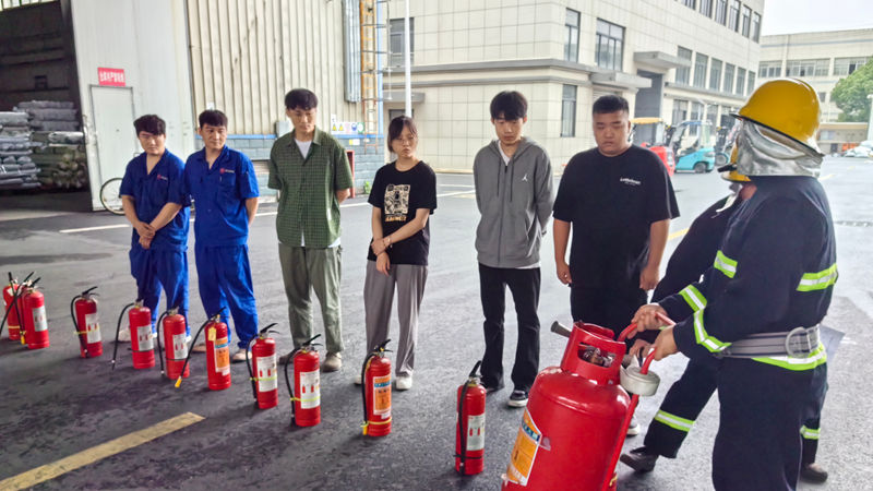 新光公司開展上半年消防應急疏散演練 筑牢安全防線